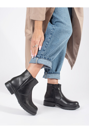 Juodos spalvos   batai   Sergio Leone