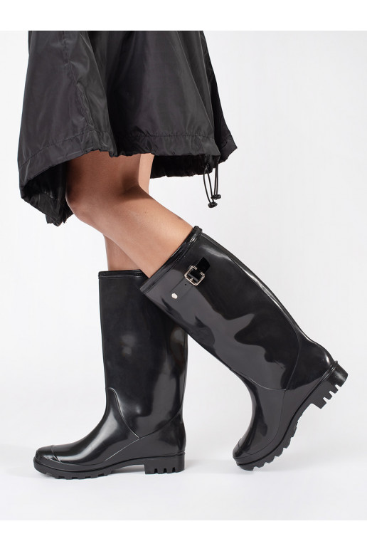 Juodos spalvos   guminiai batai