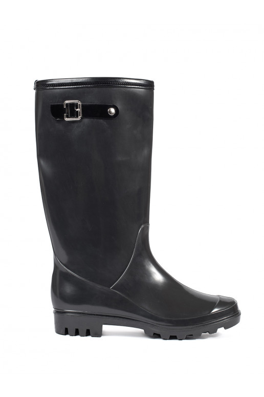 Juodos spalvos   guminiai batai