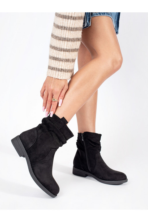 Juodos spalvos iš zomšos kaubojiško stiliaus batai