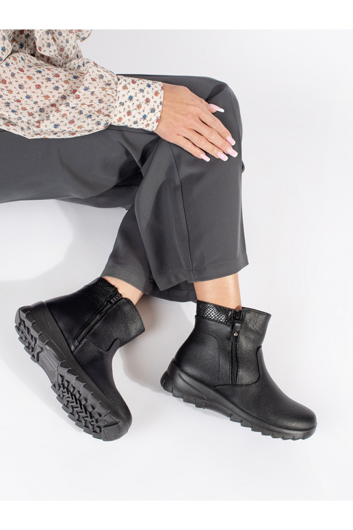 Juodos spalvos  su pašiltinimu moteriški batai
