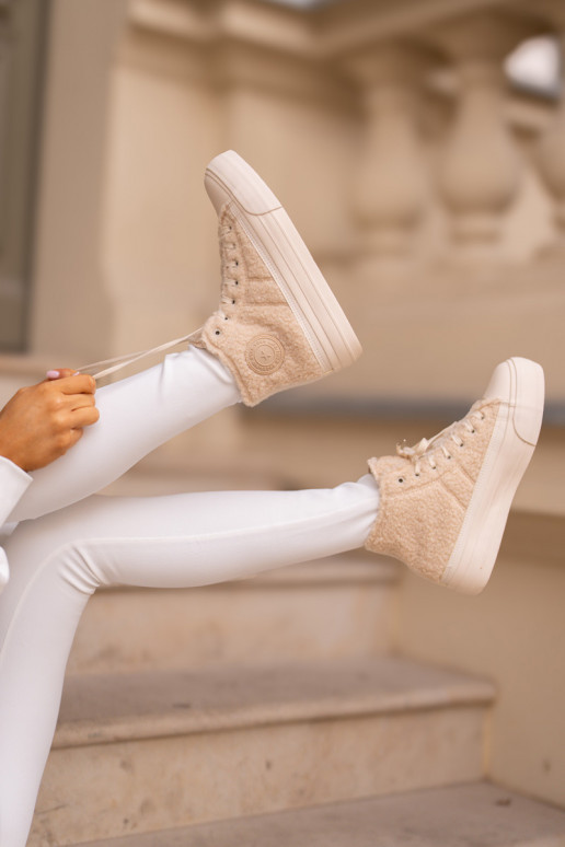 pašiltinti Laisvalaikio bateliai su kailiuku Typu Baranek Big Star OO274A444 smėlio spalvos