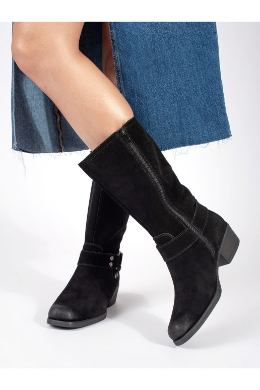 Juodos spalvos   kaubojiško stiliaus  Sergio Leone