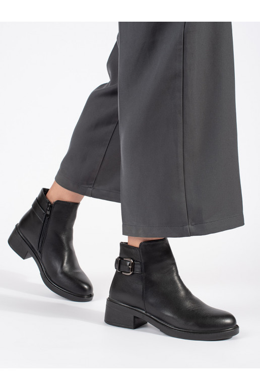 Juodos spalvos moteriški batai  