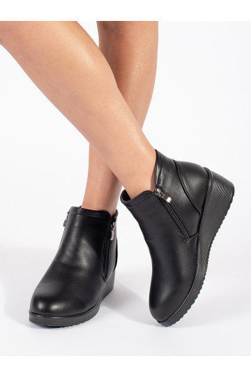 Juodos spalvos  moteriški batai  su pašiltinimu 2