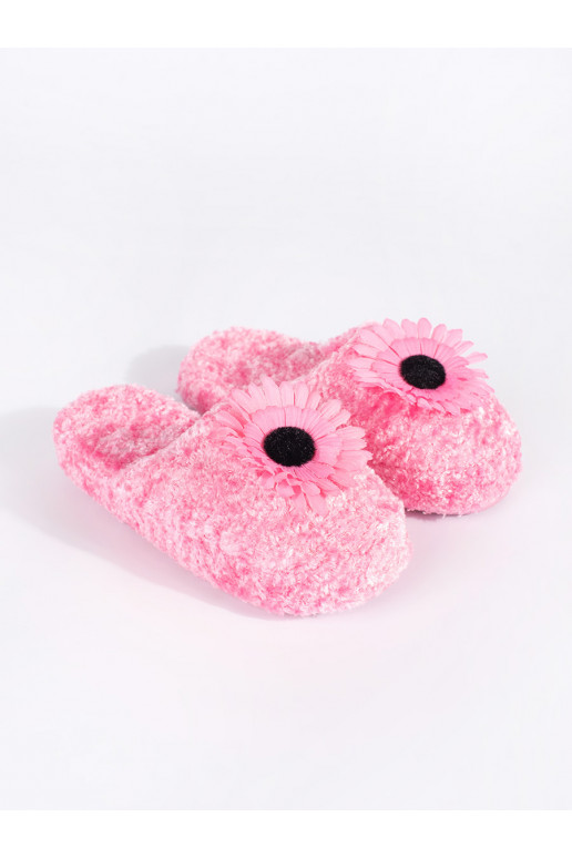 rožinės spalvos kapcie  z ozdobnym su gėlytėmisem