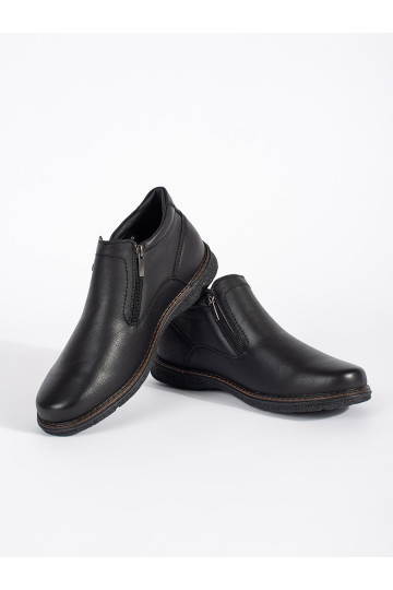 Juodos spalvos  batai  su pašiltinimu