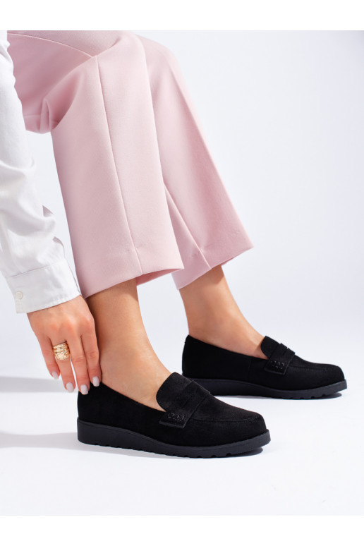 Klasikinio modelio iš zomšos juodos spalvos pusbačiai