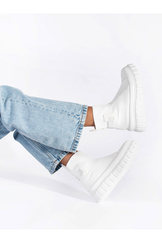 baltos spalvos  batai su platforma