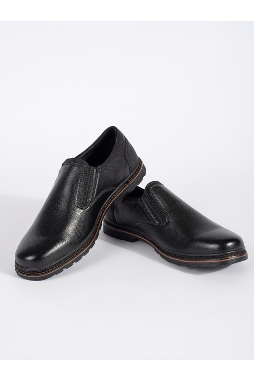 Juodos spalvos  pusbačiai 