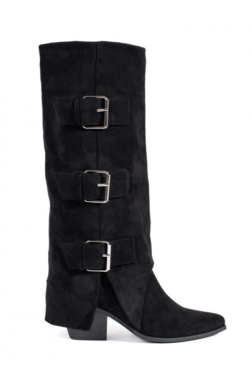 Juodos spalvos iš zomšos ilgaauliai batai ant kulno 