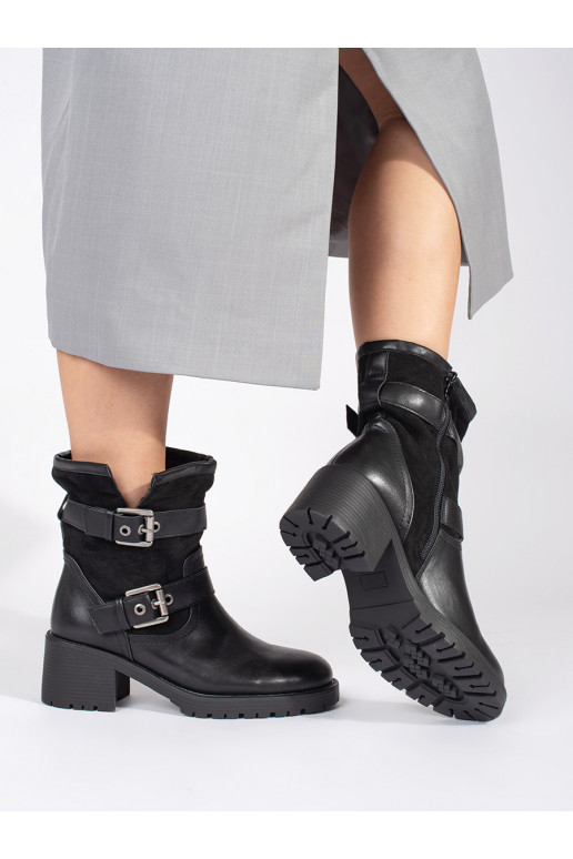 Juodos spalvos moteriški batai  