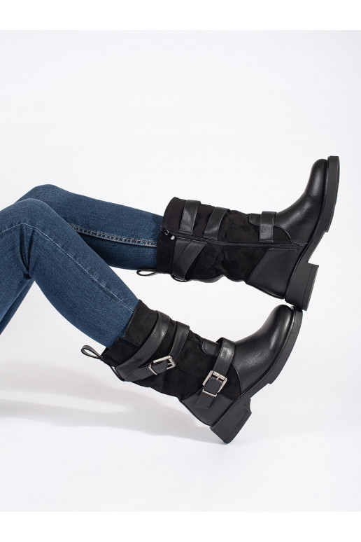 Juodos spalvos moteriški batai  