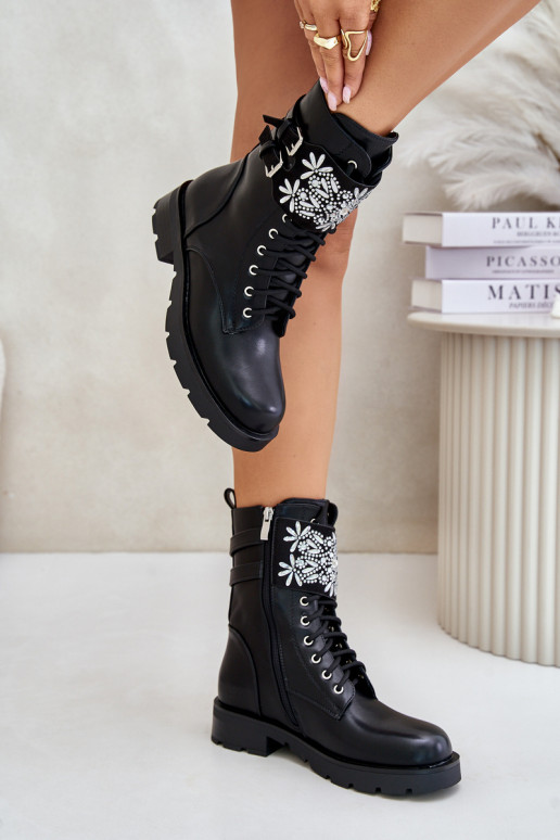 pašiltinti auliniai batai Aulinukai su dekoruotais kulnais I su sagtimismi Juodos spalvos Viveria