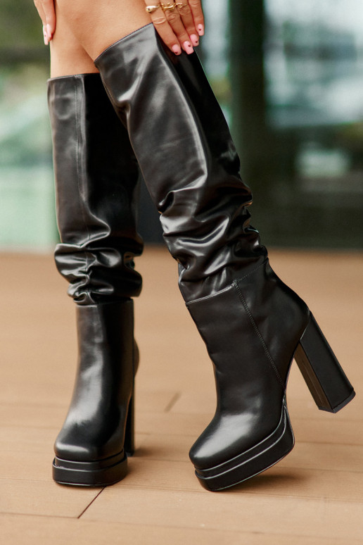 Įsispiriamo modelio ilgaauliai batai su kulniukais ir platforma  pašiltinti Juodos spalvos Beridra