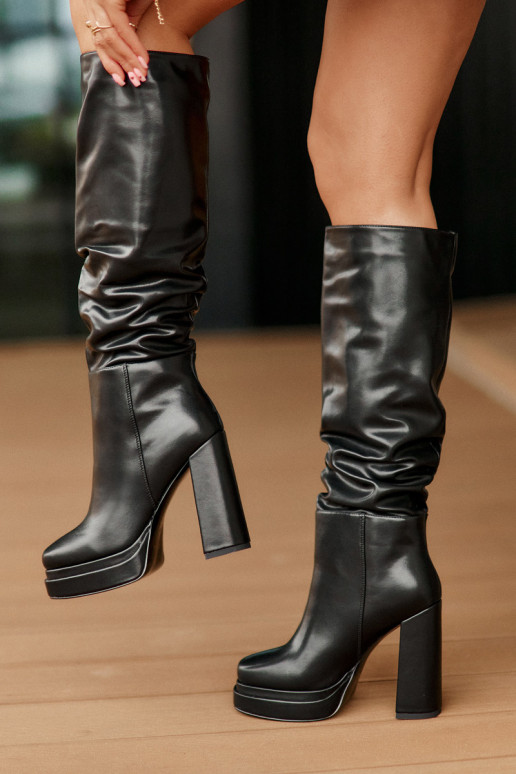 Įsispiriamo modelio ilgaauliai batai su kulniukais ir platforma  pašiltinti Juodos spalvos Beridra