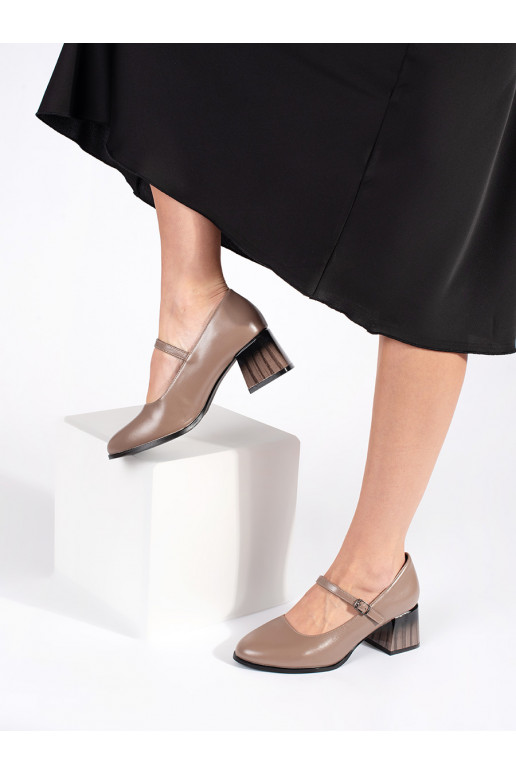 Aukštakulniai bateliai ant kulno 