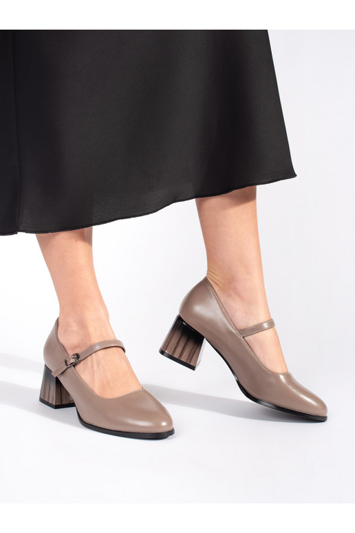 Aukštakulniai bateliai ant kulno 