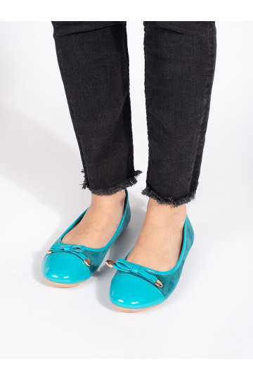 mėlynos spalvos  balerinos z lakierowanym noskiem