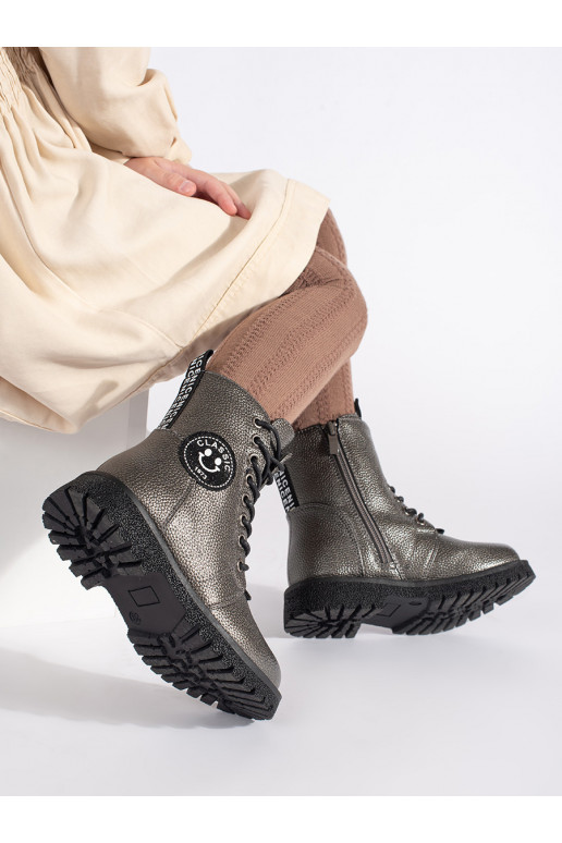 Vaikiški su pašiltinimu su raištukais batai 