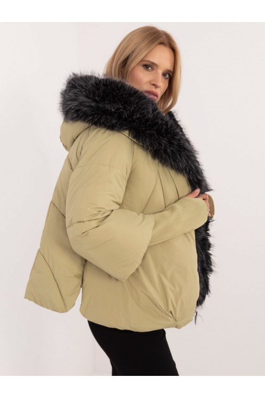 Striukė alyvuogių spalvos