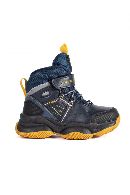  su pašiltinimu trzewiki 