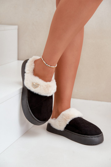 Šlepetės  su kailiuku I Ozdobnym su širdelėmism Juodos spalvos Otielo