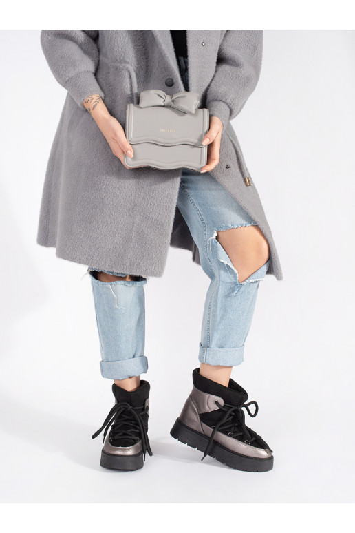 Juodos ir- su raištukais Moteriški sniego batai su masyviu kulnu Juodos ir- su raištukais Moteriški sniego batai su masyviu kulnu