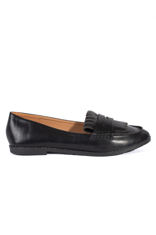 Juodos spalvos mokasinai ozdobione frędzlami