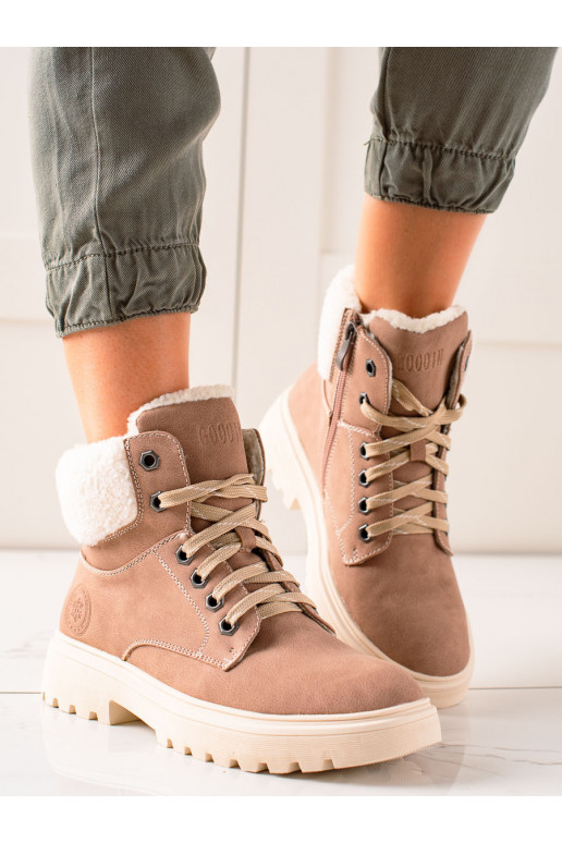 Stilingo dizaino aulinukai iš eko odos