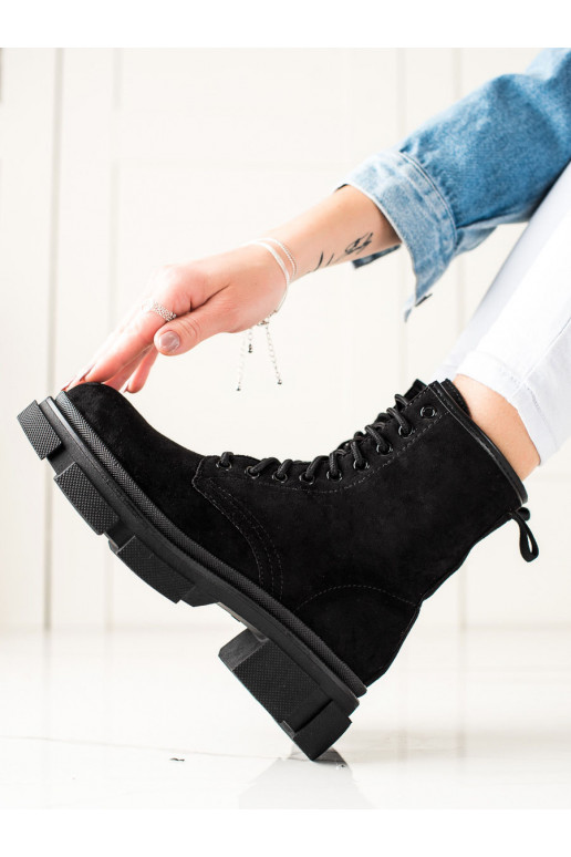 zomšiniai juodos spalvos aulinukai