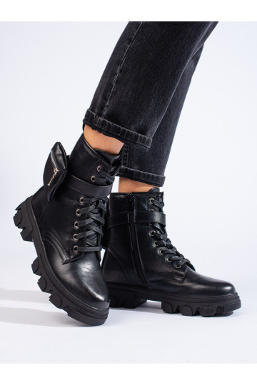 Moteriški aulinukai