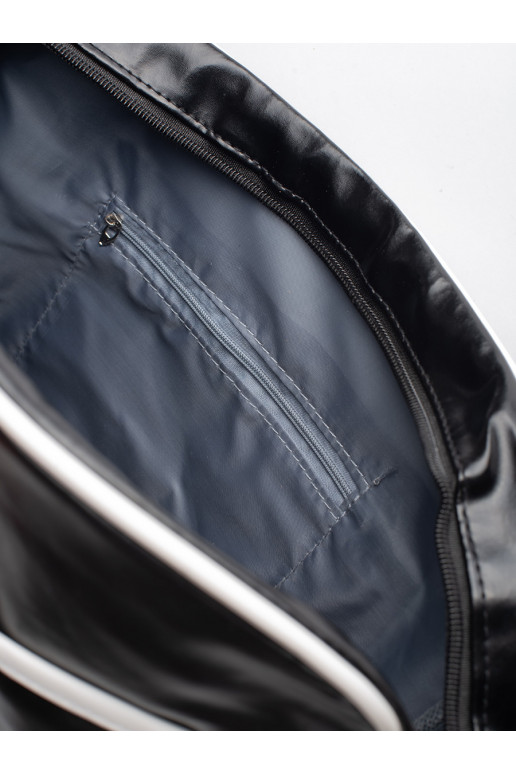 juoda sportowa torba 