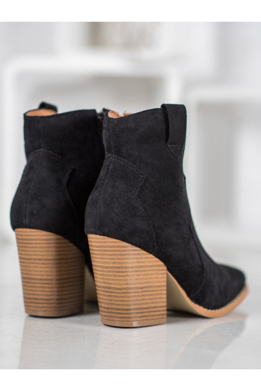 Kaubojiško stiliaus aulinukai su kulniukais