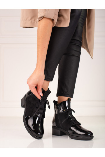 Elegantiško stiliaus moteriški batai juodos spalvos  2