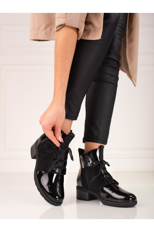 Elegantiško stiliaus moteriški batai juodos spalvos 