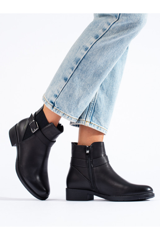 Juodos spalvos  batai z elastyczną wstawką