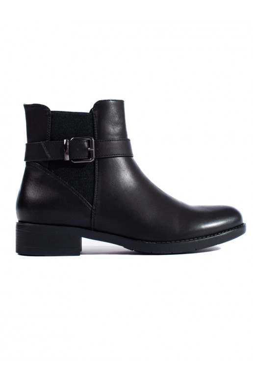 Juodos spalvos  batai z elastyczną wstawką