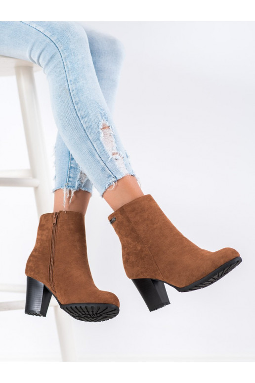 Rudos spalvos aulinukai su kulniukais