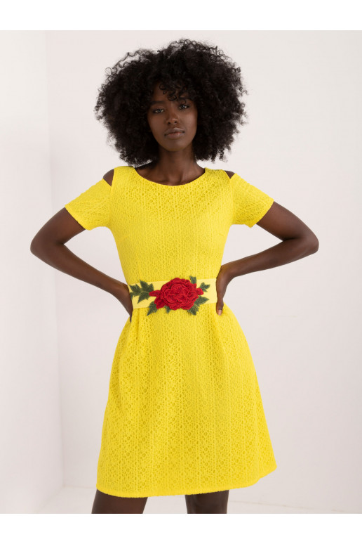 Suknelė geltonos spalvos