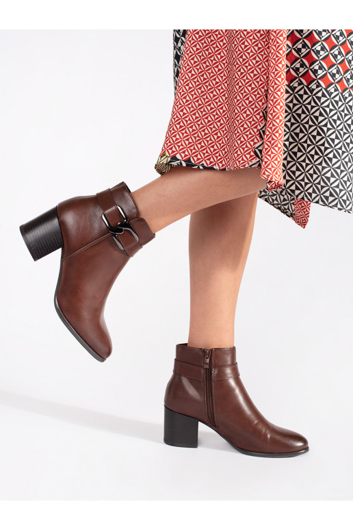 rudos spalvos batai Sergio Leone 