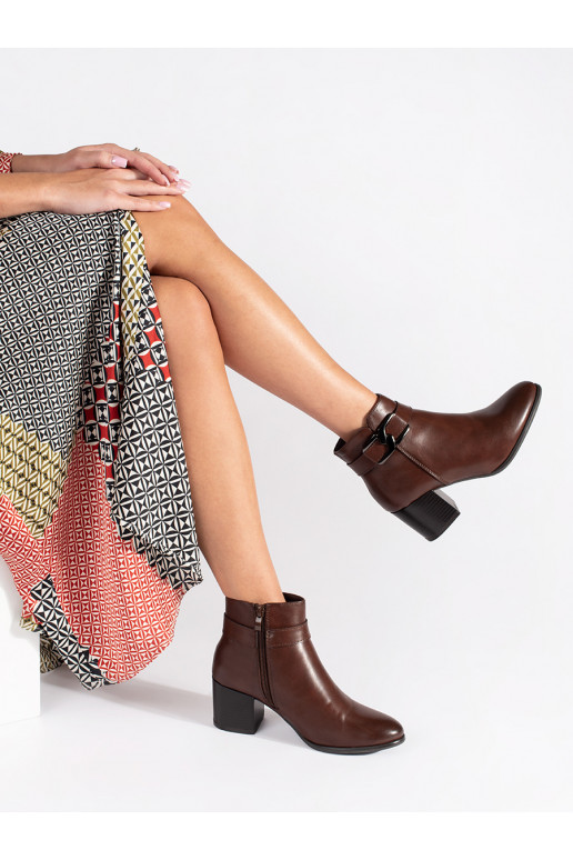 rudos spalvos batai Sergio Leone 