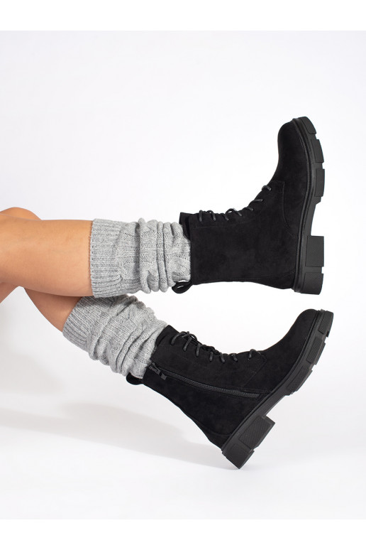 iš zomšos moteriški batai su raištukais