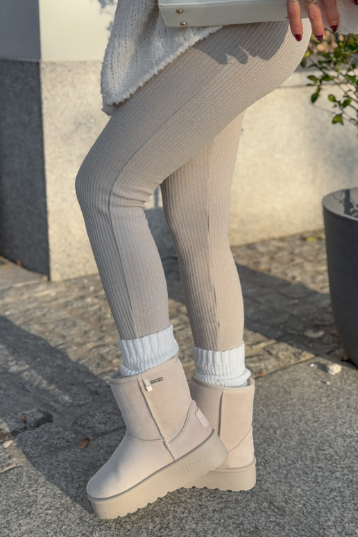 Paaukštinti sniego batai su platforma... Paaukštinti sniego batai su platforma...