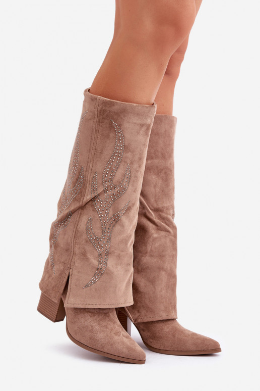 Dekoruotos ilgaauliai batai Z Wywiniętą Cholewką su kulniukais smėlio spalvos Ivilta