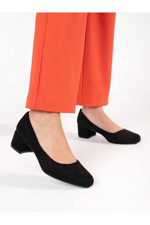 Juodos spalvos iš zomšos aukštakulniai ant kulno Sergio Leone