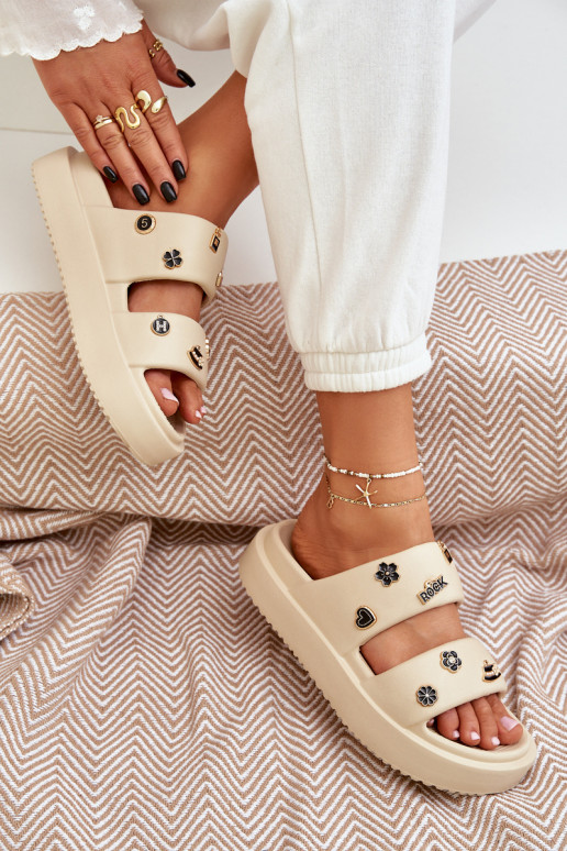  Moteriškos šlepetės Z Przypinkami smėlio spalvos Ravanala