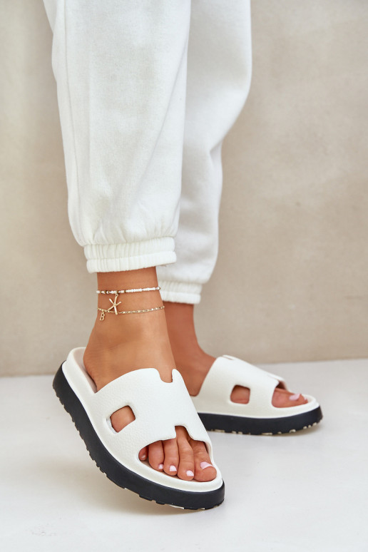  Šlepetės baltos spalvos Neladith