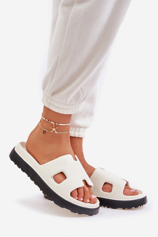  Šlepetės baltos spalvos Neladith