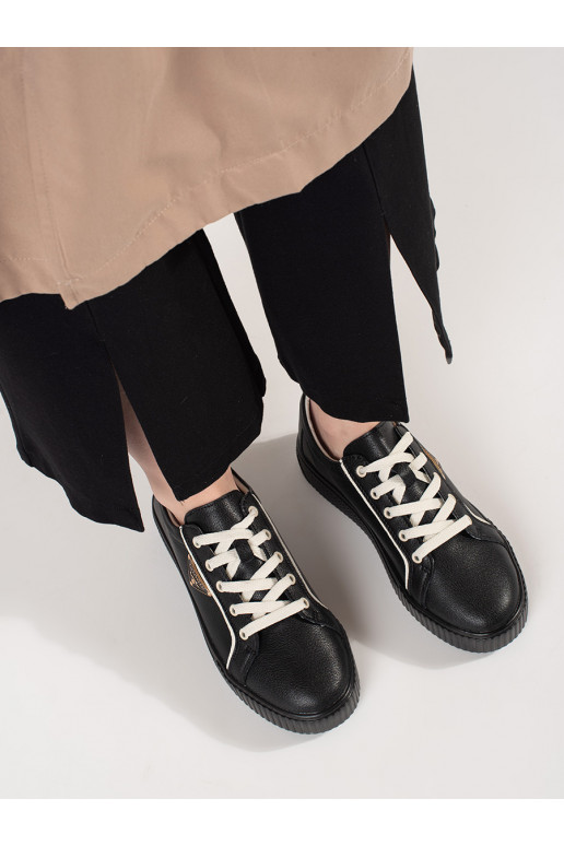   juodos spalvos  modelio batai su masyviu kulnu